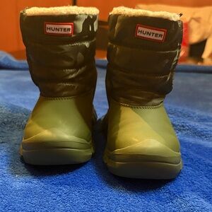 Hunter Olive Waterproof SnowBoots
